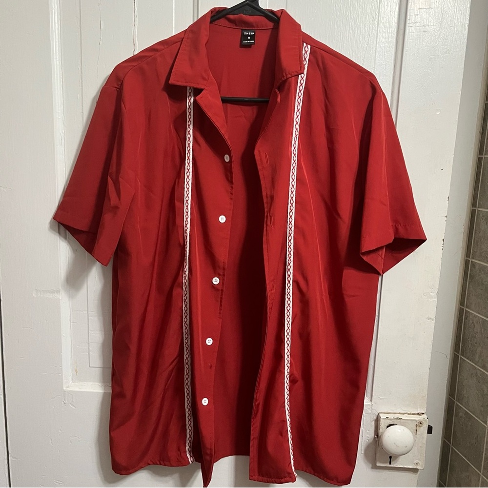 ⚡️ SHEIN Vibrant Red Shirt